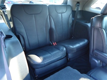 2005 Chrysler Pacifica Touring   - Photo 9 - Cincinnati, OH 45255