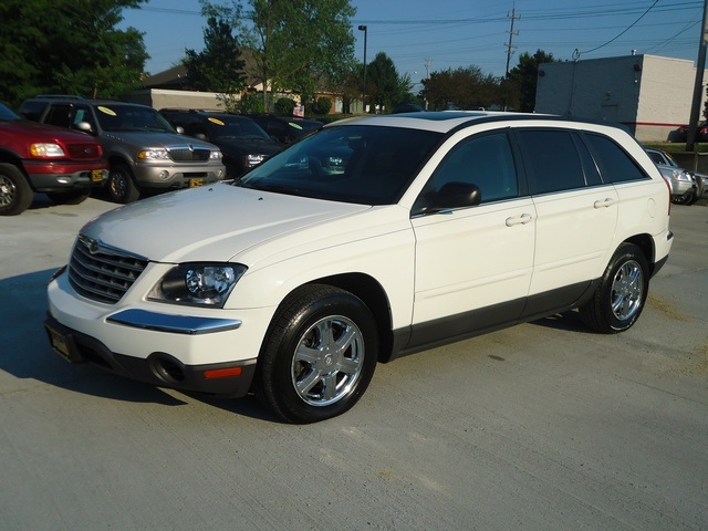 2005 Chrysler Pacifica Touring - Photo 3 - Cincinnati, OH 45255