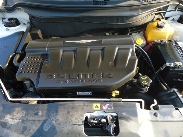 2005 Chrysler Pacifica Touring - Photo 33 - Cincinnati, OH 45255