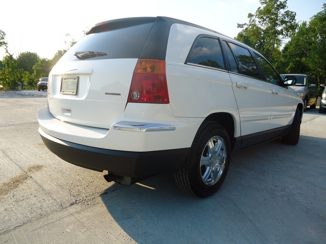 2005 Chrysler Pacifica Touring - Photo 13 - Cincinnati, OH 45255