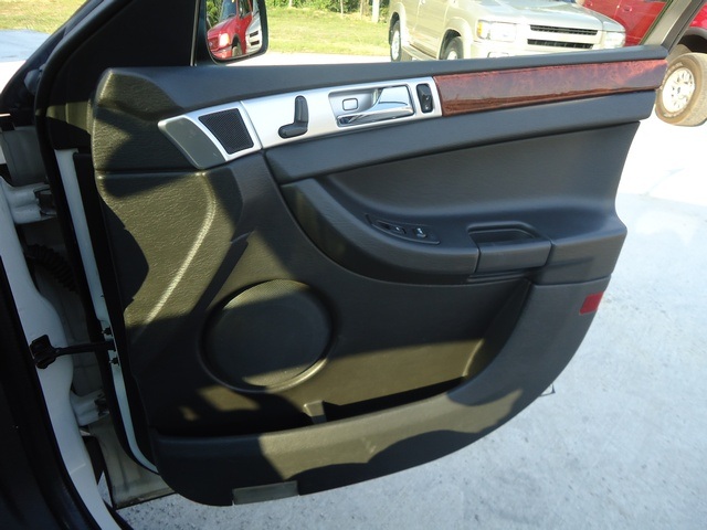 2005 Chrysler Pacifica Touring - Photo 25 - Cincinnati, OH 45255
