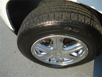 2005 Chrysler Pacifica Touring   - Photo 32 - Cincinnati, OH 45255
