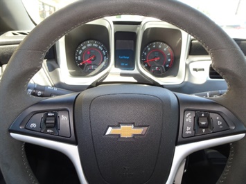 2015 Chevrolet Camaro SS  1/LE - Photo 6 - Cincinnati, OH 45255