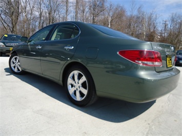 2005 Lexus ES 330   - Photo 12 - Cincinnati, OH 45255