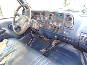 1995 Chevrolet C/K 2500 Series C2500 Cheyenne   - Photo 11 - Cincinnati, OH 45255