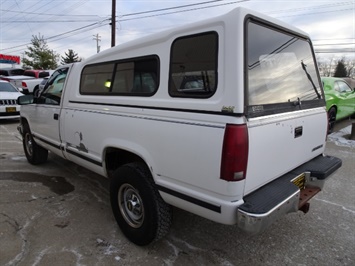 1995 Chevrolet C/K 2500 Series C2500 Cheyenne   - Photo 8 - Cincinnati, OH 45255