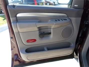 2004 Dodge Ram 1500 Laramie   - Photo 21 - Cincinnati, OH 45255