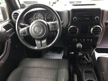 2011 Jeep Wrangler Sport   - Photo 7 - Cincinnati, OH 45255