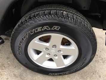 2011 Jeep Wrangler Sport   - Photo 26 - Cincinnati, OH 45255