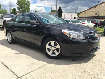 2013 Chevrolet Malibu LS   - Photo 10 - Cincinnati, OH 45255