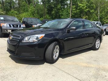 2013 Chevrolet Malibu LS   - Photo 11 - Cincinnati, OH 45255