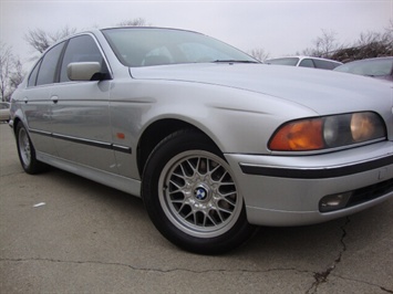 1999 BMW 528i   - Photo 10 - Cincinnati, OH 45255