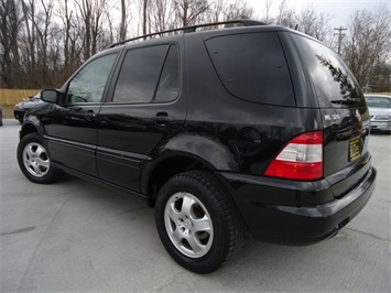 2002 Mercedes-Benz M Class ML320   - Photo 12 - Cincinnati, OH 45255