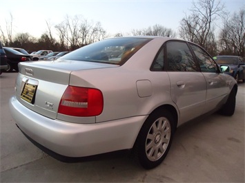 2000 Audi A4   - Photo 13 - Cincinnati, OH 45255