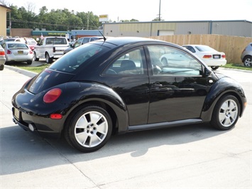 2003 Volkswagen New Beetle Turbo S   - Photo 6 - Cincinnati, OH 45255