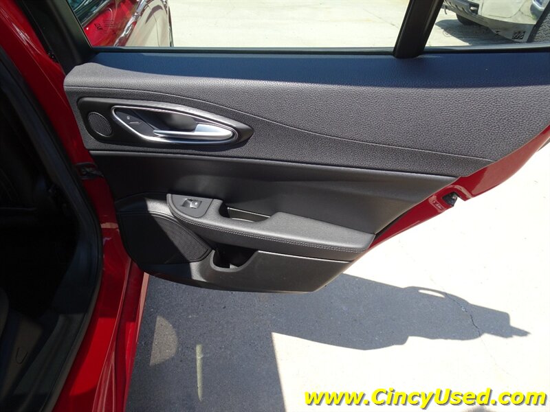 2017 Alfa Romeo Giulia - Photo 29 - Cincinnati, OH 45255