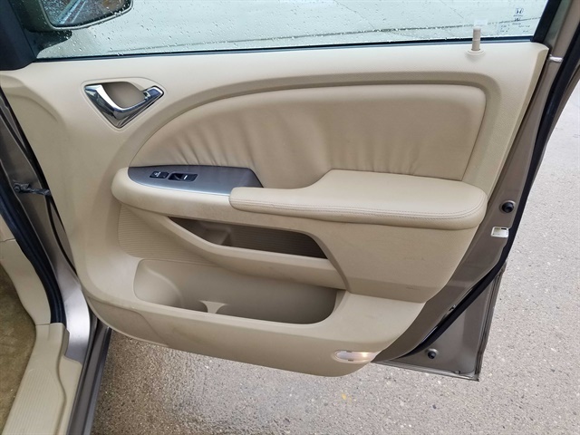 2010 Honda Odyssey EX-L   - Photo 76 - Cincinnati, OH 45255