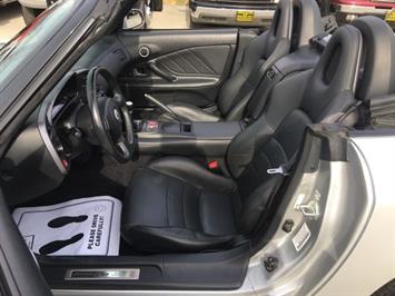 2003 Honda S2000   - Photo 9 - Cincinnati, OH 45255