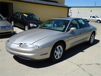 1998 Oldsmobile Aurora   - Photo 3 - Cincinnati, OH 45255