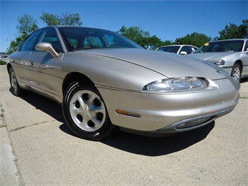 1998 Oldsmobile Aurora   - Photo 10 - Cincinnati, OH 45255