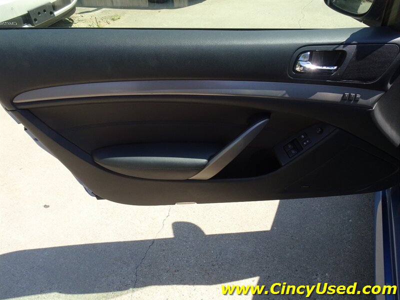 2012 INFINITI G37 x Sport - Photo 31 - Cincinnati, OH 45255