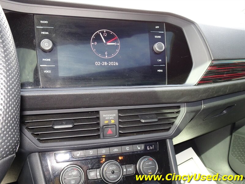 2022 Volkswagen Jetta GLI Autobahn - Photo 17 - Cincinnati, OH 45255