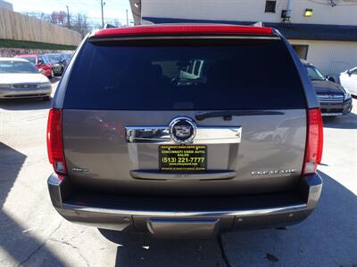 2011 Cadillac Escalade Luxury  6.2L V8 AWD - Photo 6 - Cincinnati, OH 45255