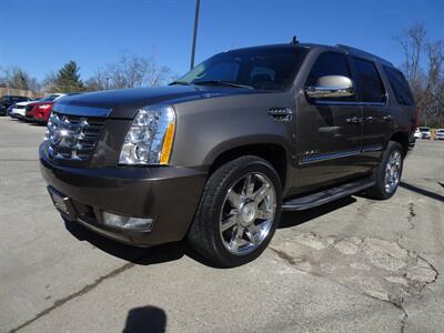 2011 Cadillac Escalade Luxury  6.2L V8 AWD - Photo 3 - Cincinnati, OH 45255