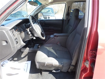 2001 Dodge Durango Sport   - Photo 15 - Cincinnati, OH 45255