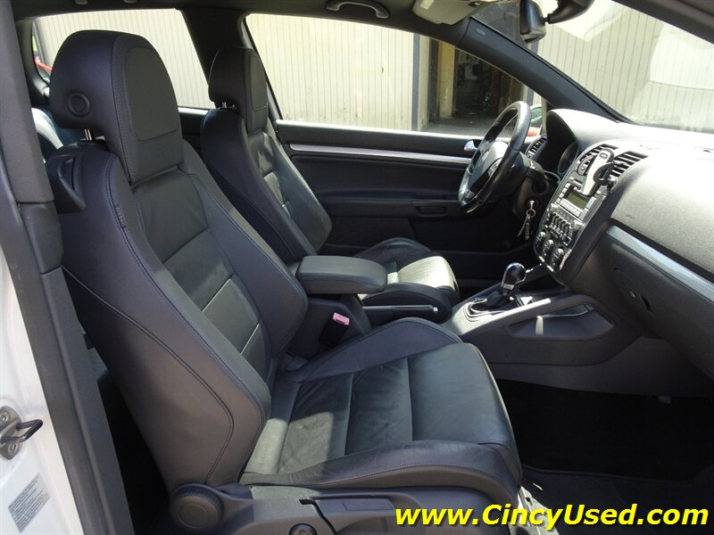 2008 Volkswagen R32 - Photo 15 - Cincinnati, OH 45255