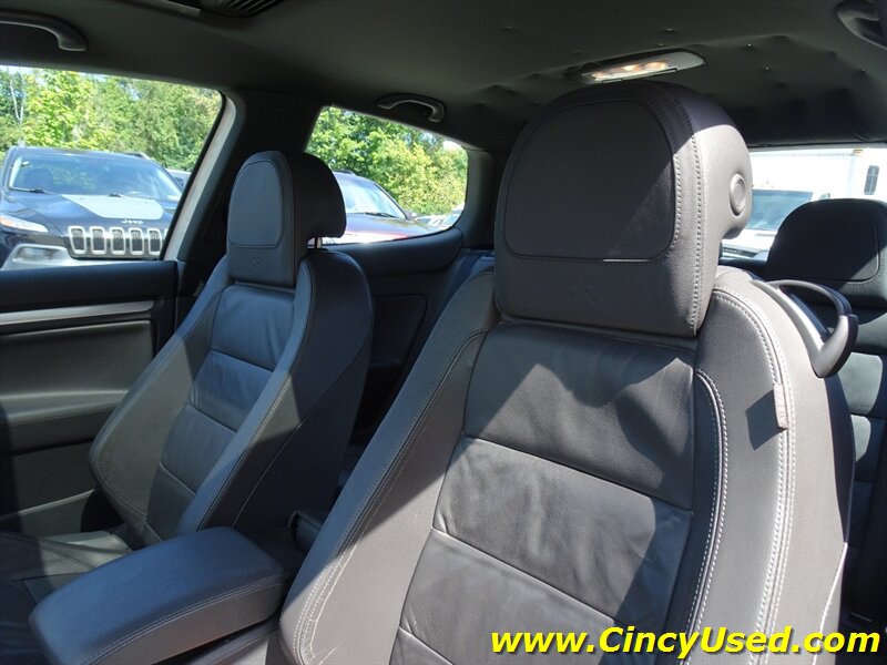 2008 Volkswagen R32 - Photo 13 - Cincinnati, OH 45255