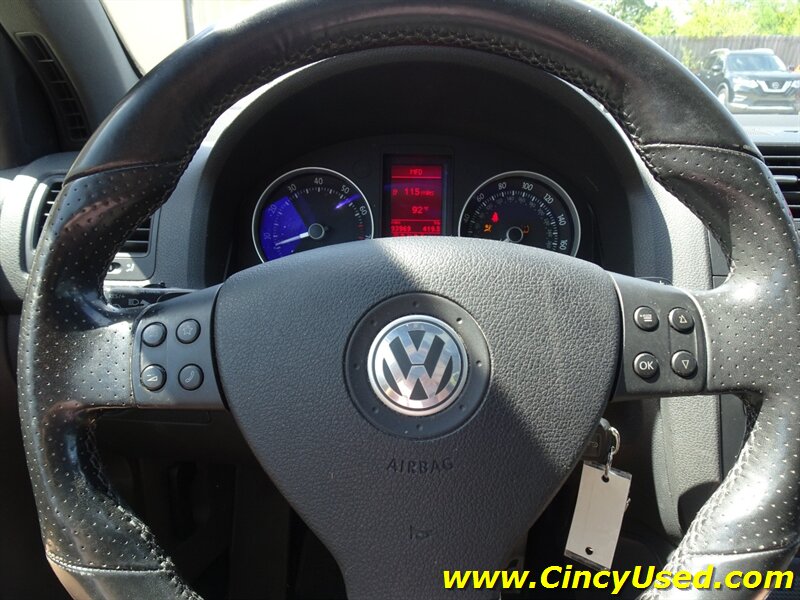 2008 Volkswagen R32 - Photo 19 - Cincinnati, OH 45255