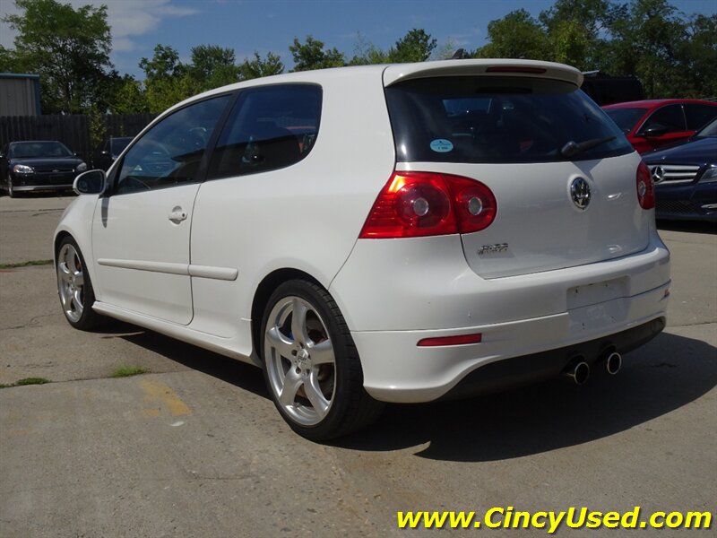 2008 Volkswagen R32 - Photo 9 - Cincinnati, OH 45255