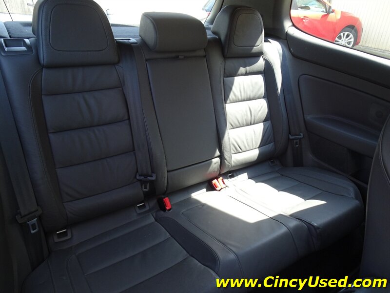 2008 Volkswagen R32 - Photo 16 - Cincinnati, OH 45255