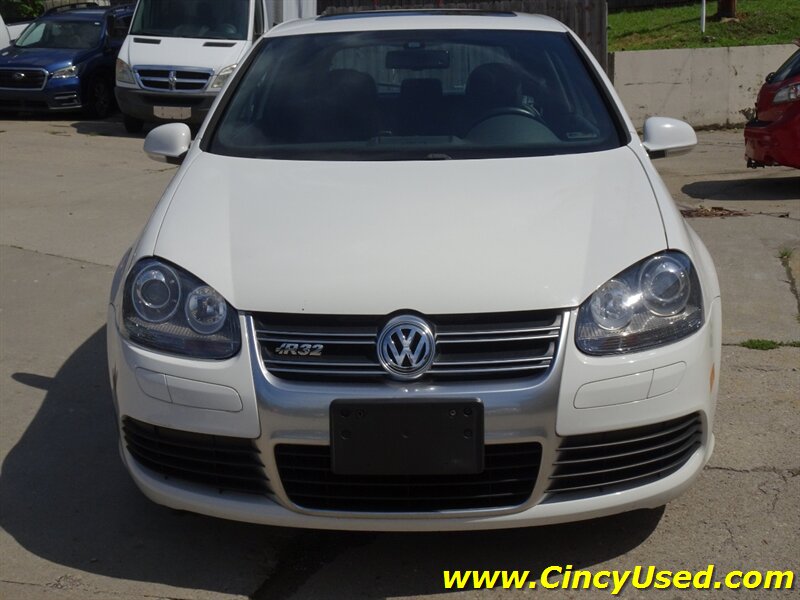 2008 Volkswagen R32 - Photo 2 - Cincinnati, OH 45255