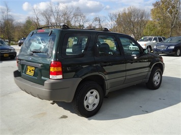 2002 Ford Escape XLS   - Photo 6 - Cincinnati, OH 45255