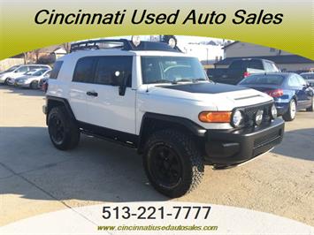 2008 Toyota FJ Cruiser   - Photo 1 - Cincinnati, OH 45255