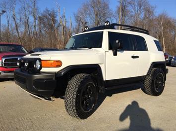 2008 Toyota FJ Cruiser   - Photo 11 - Cincinnati, OH 45255