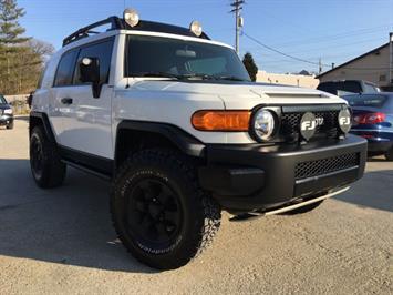 2008 Toyota FJ Cruiser   - Photo 10 - Cincinnati, OH 45255