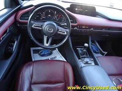 2019 Mazda Mazda3 Hatchback Premium   - Photo 9 - Cincinnati, OH 45255