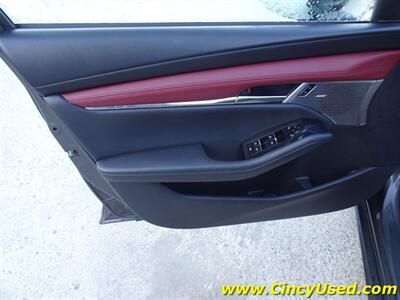 2019 Mazda Mazda3 Hatchback Premium   - Photo 28 - Cincinnati, OH 45255