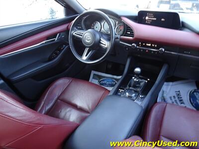 2019 Mazda Mazda3 Hatchback Premium   - Photo 14 - Cincinnati, OH 45255