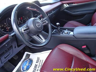 2019 Mazda Mazda3 Hatchback Premium   - Photo 11 - Cincinnati, OH 45255