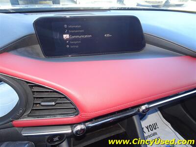 2019 Mazda Mazda3 Hatchback Premium   - Photo 19 - Cincinnati, OH 45255