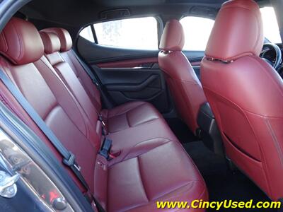 2019 Mazda Mazda3 Hatchback Premium   - Photo 13 - Cincinnati, OH 45255