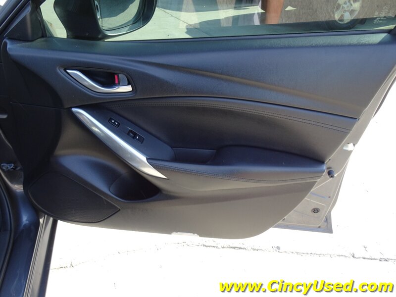2015 Mazda MAZDA6 i Touring - Photo 25 - Cincinnati, OH 45255