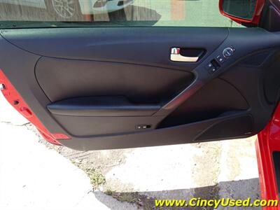 2011 Hyundai Genesis Coupe 3.8L Track   - Photo 23 - Cincinnati, OH 45255