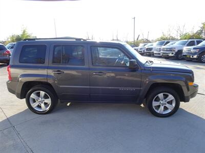 2015 Jeep Patriot Latitude  2.4L I4 4X4 - Photo 5 - Cincinnati, OH 45255