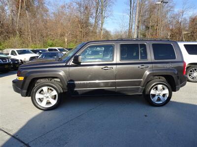 2015 Jeep Patriot Latitude  2.4L I4 4X4 - Photo 4 - Cincinnati, OH 45255