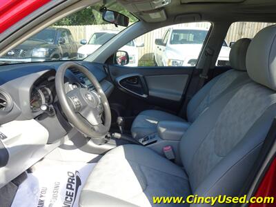 2012 Toyota RAV4 2.5L I4 4WD   - Photo 11 - Cincinnati, OH 45255